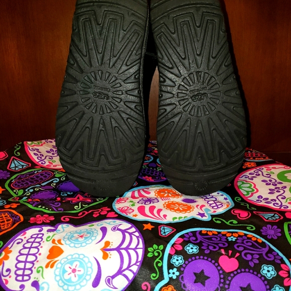 Ugg Bailey Bow II Boot 👢 - Picture 6 of 6